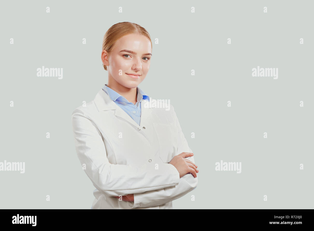 Friendly white coat hi-res stock photography and images - Alamy