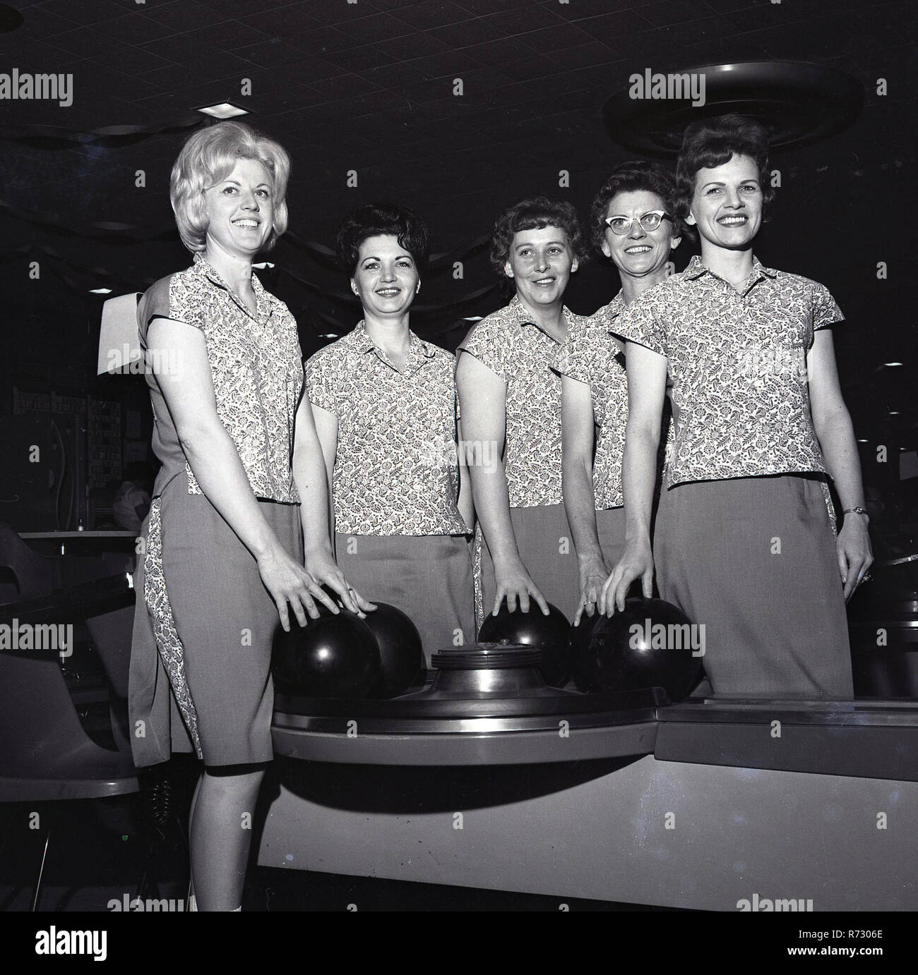 ladies bowling tops