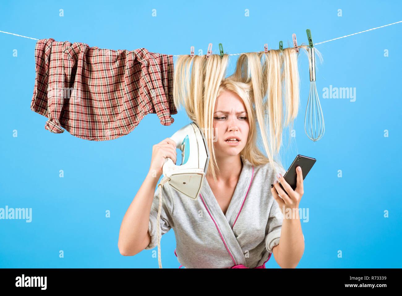 Beautiful Happy Housewife Wipes the Dust. Woman in Retro 60s Pin-up Style  in the Laundry. Home Wash. Housekeeper at Work Stock Photo - Image of  energy, ideal: 216270634