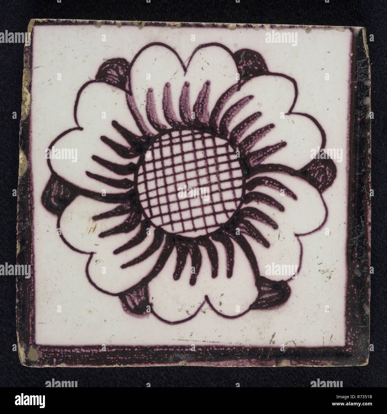 edge tile wall tile tile sculpture ceramic earthenware glaze, baked 2x glazed painted Stock