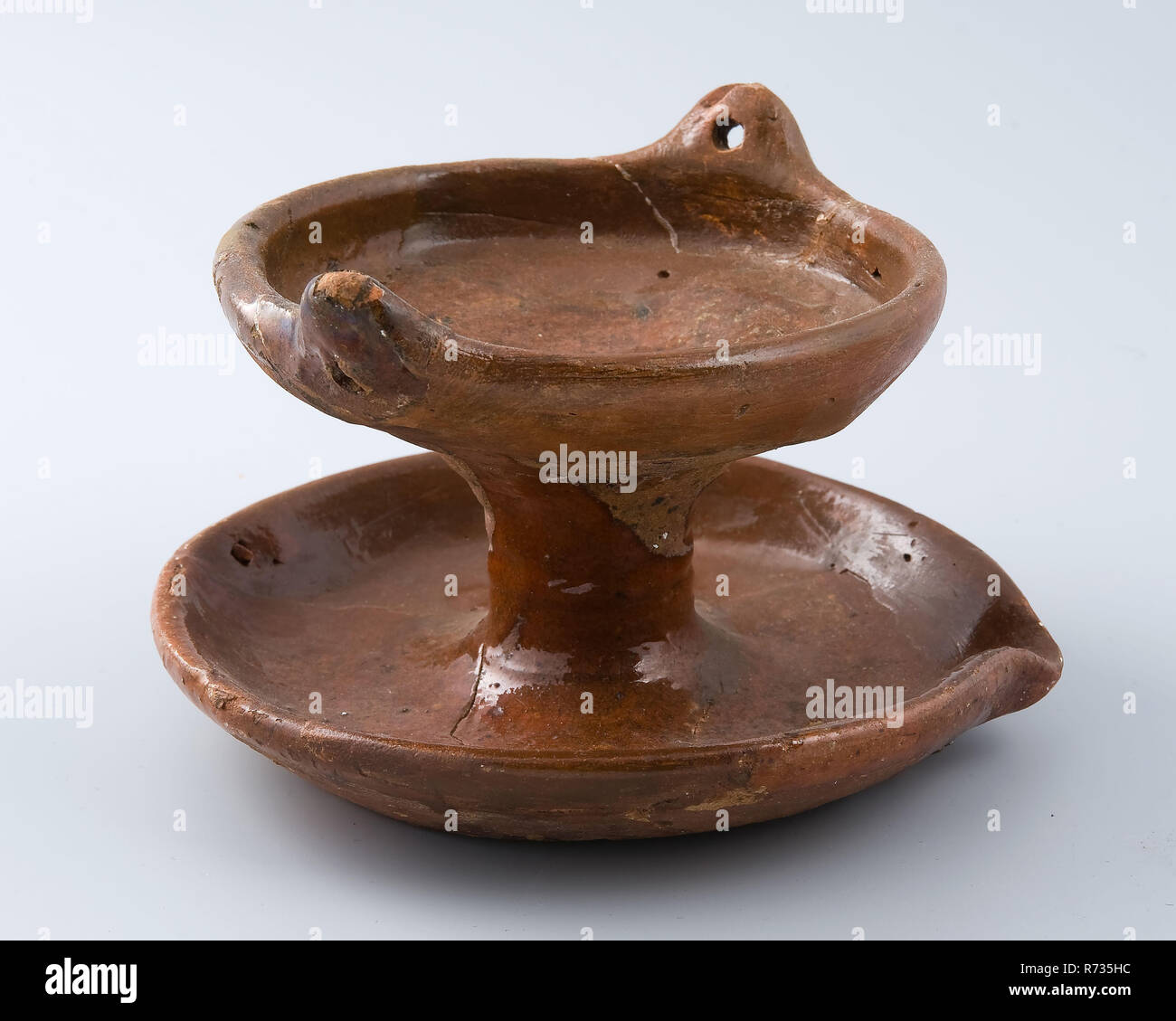 Who Sells Oil Lamps: Find the Perfect Illumination!