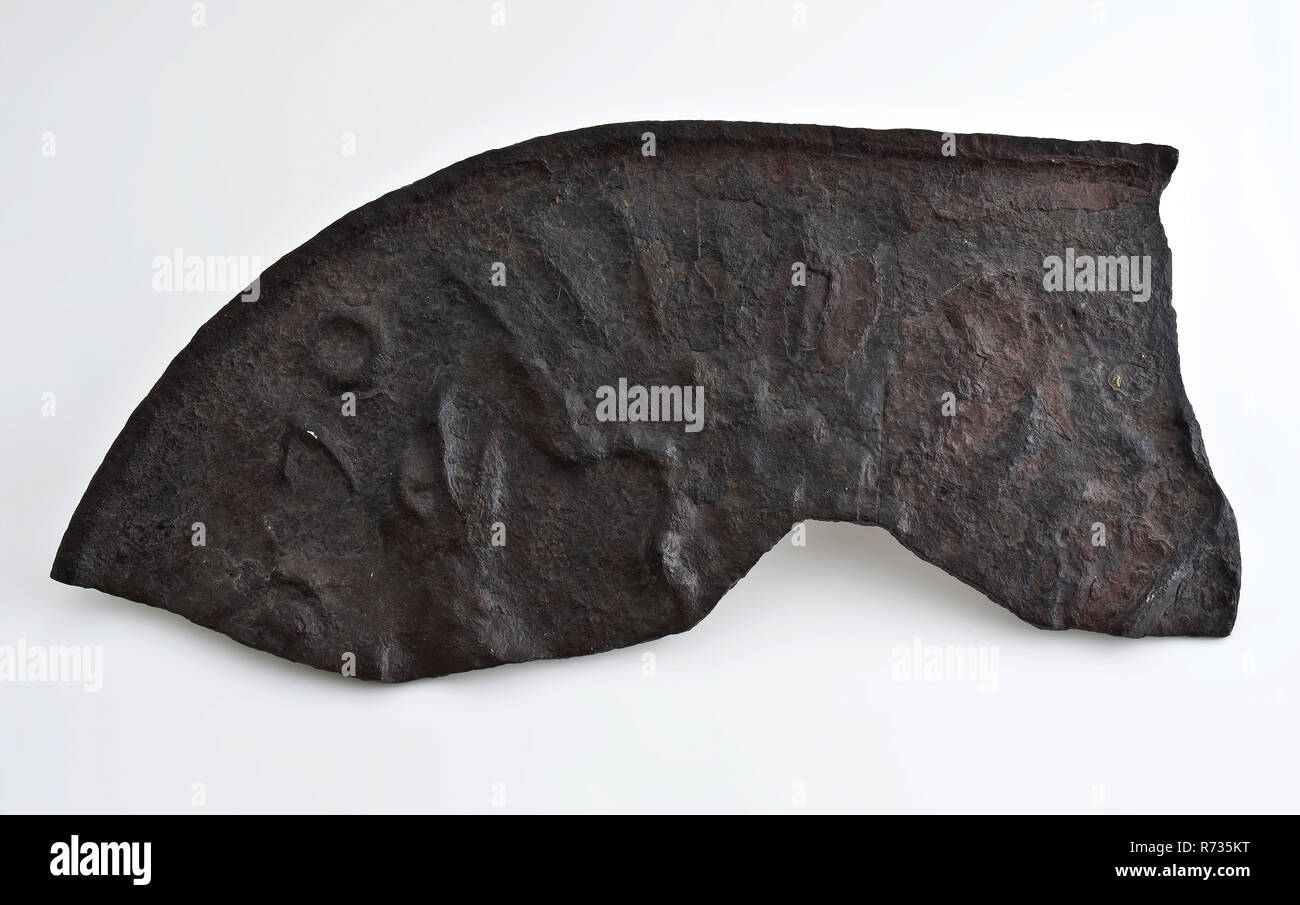 Fragment Hob With Part Year 70 Fireback Soil Foundry Cast Iron