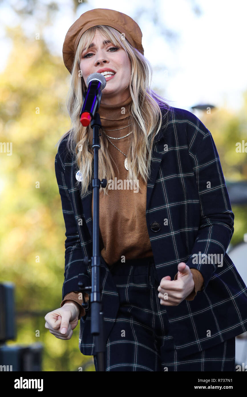 CALABASAS, LOS ANGELES, CA, USA - DECEMBER 02: Singer Natasha