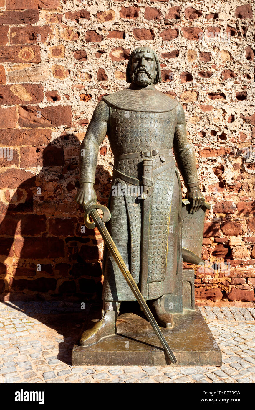 Bronze statue, King Dom Sancho 1, Castle of Silves, Silves, Algarve, Portugal Stock Photo