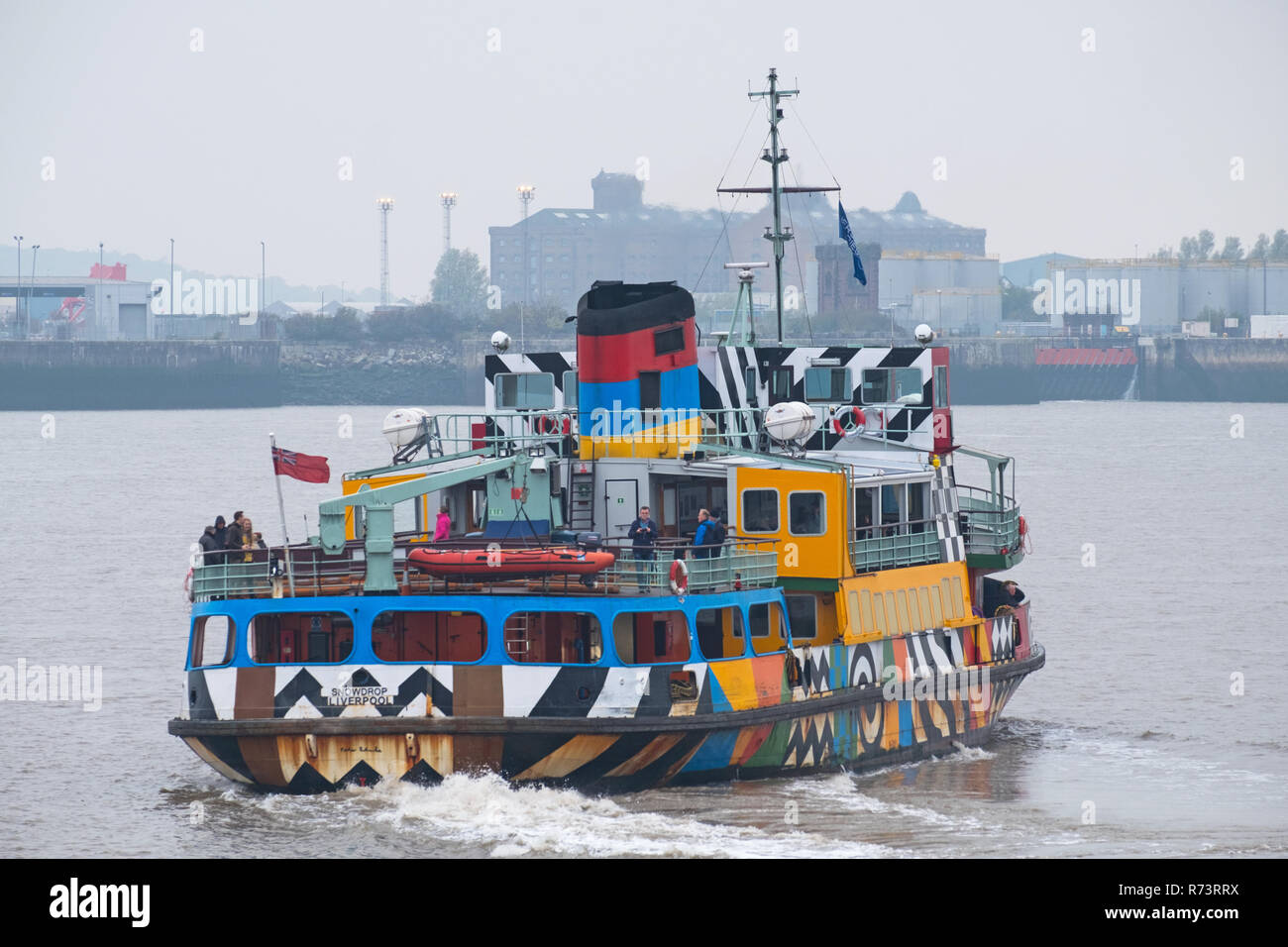 Liverpool ferry service hi-res stock photography and images - Alamy