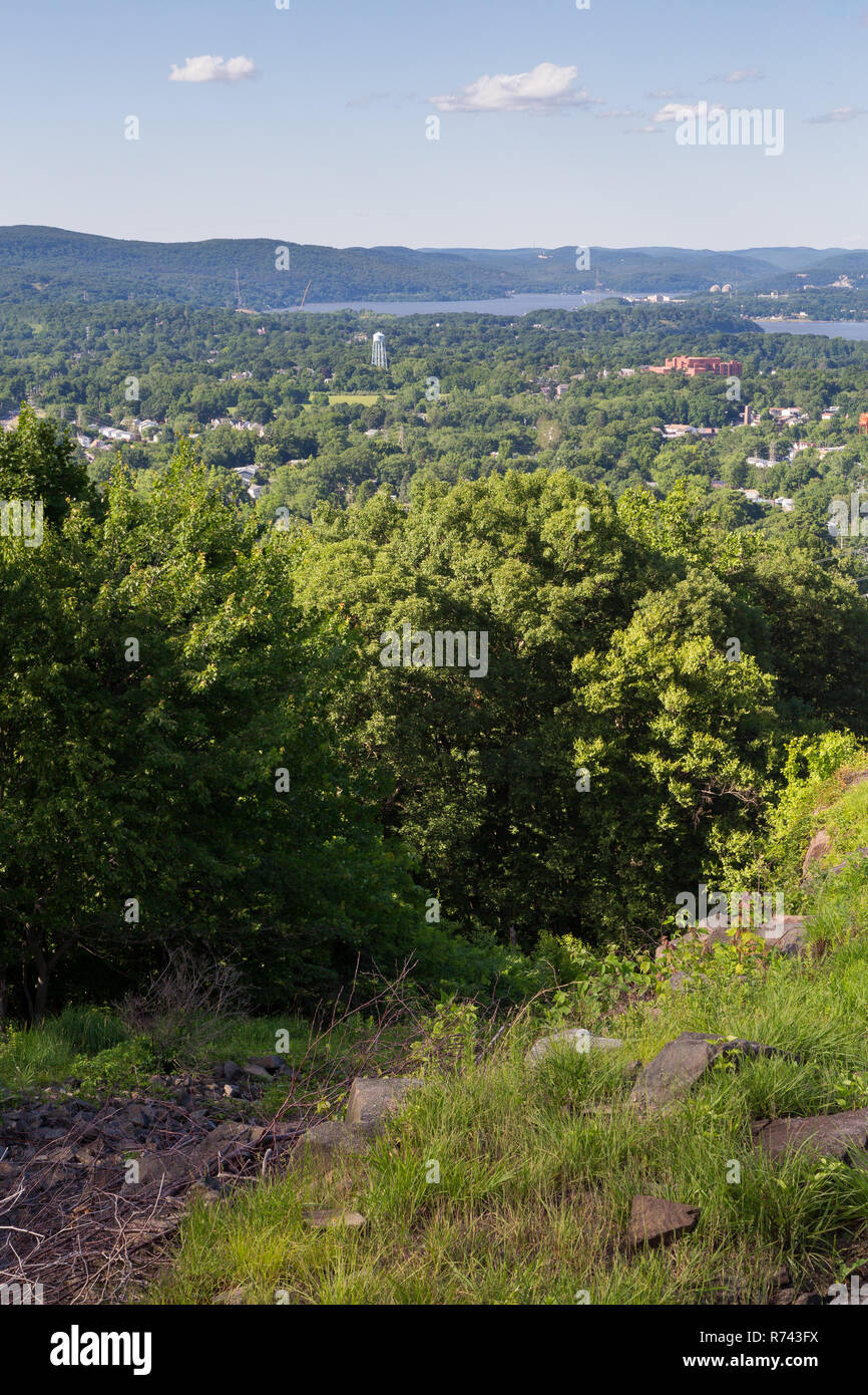 The Hudson River winding through the descending highlands in the