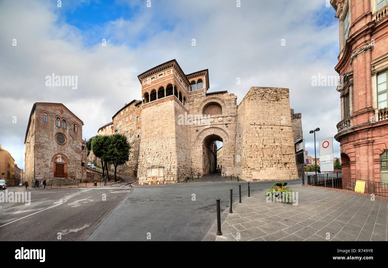Perugia, Italy. View of Etruscan Arch or Augustus Gate (Arco Etrusco o di Augusto) - one of gates in the Etruscan wall of the city constructed in the  Stock Photo