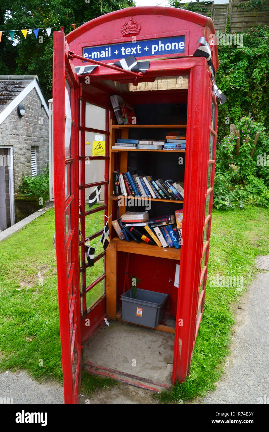 Phone booth book hi-res stock photography and images - Alamy