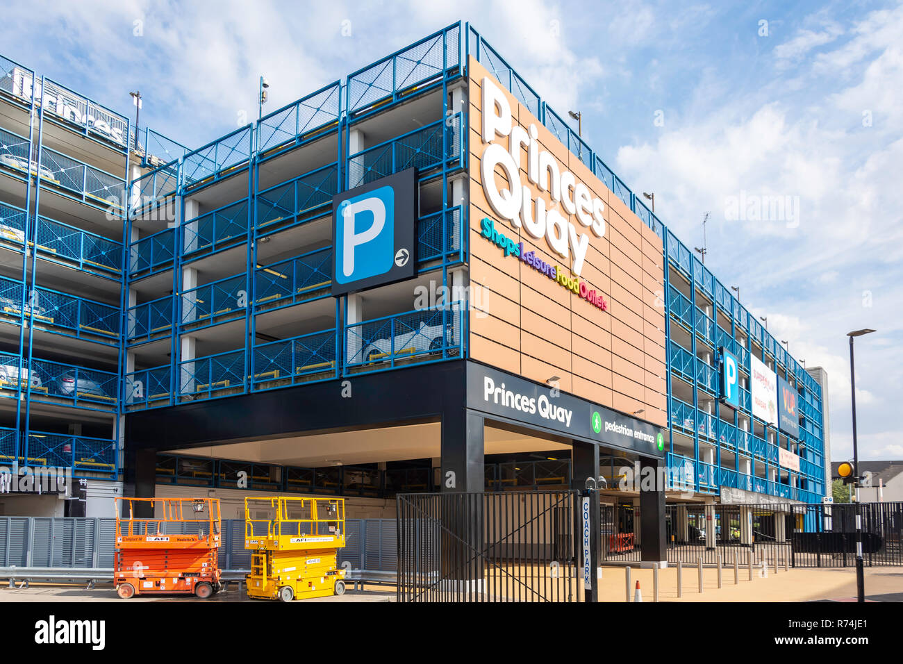 East park hull hires stock photography and images Alamy