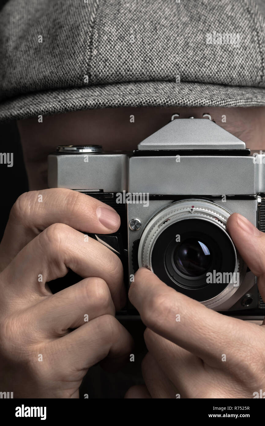 Old fashioned photo of man hi-res stock photography and images - Alamy