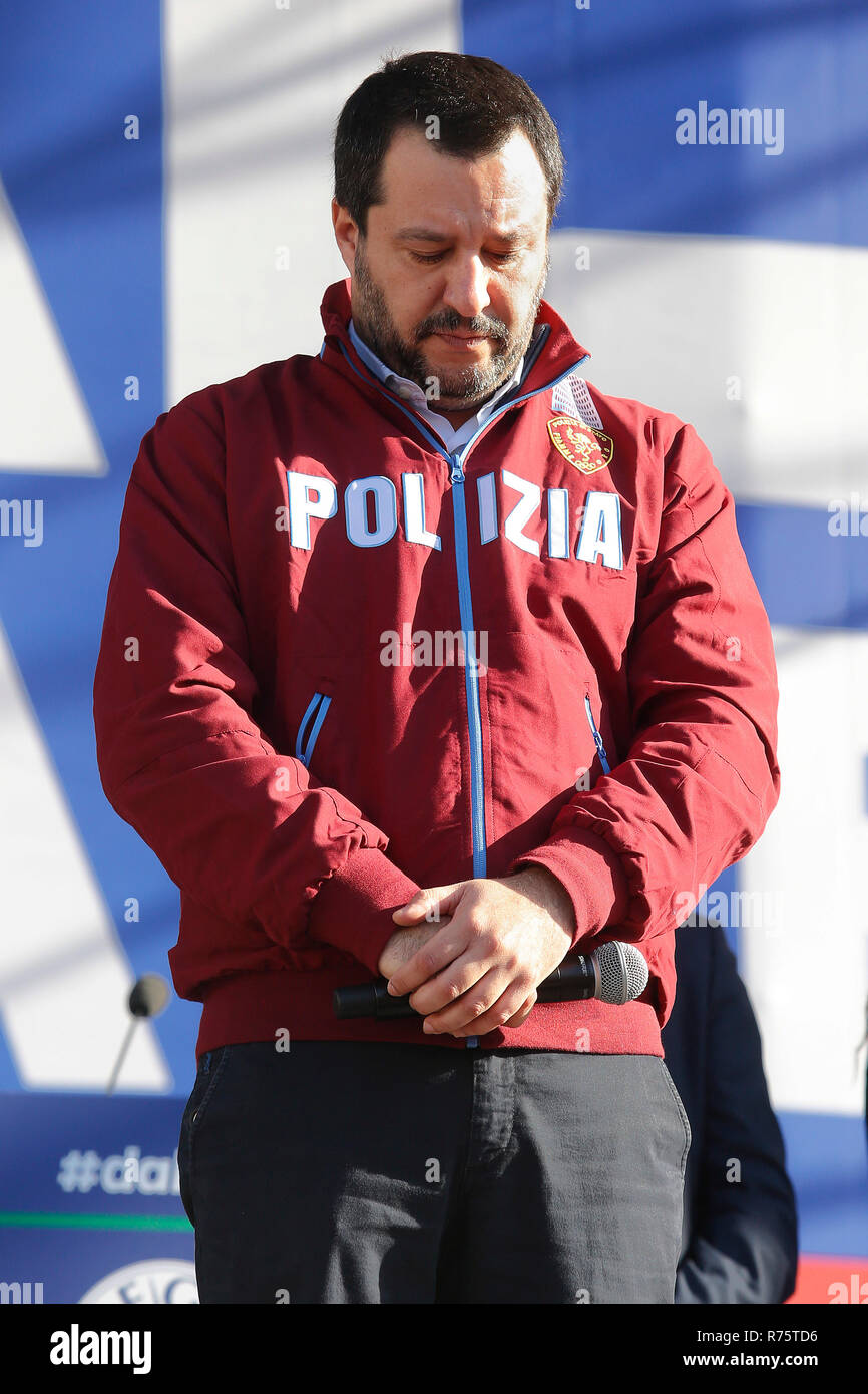 Rome, Italy. 8th December 2018. Matteo Salvini, leader of Lega Nord party and Minister of Internal Affairs Rome December 8th 2018. Rally of Lega Nord Party 'Italians first' in Piazza del Popolo. Foto Insidefoto Credit: insidefoto srl/Alamy Live News Stock Photo