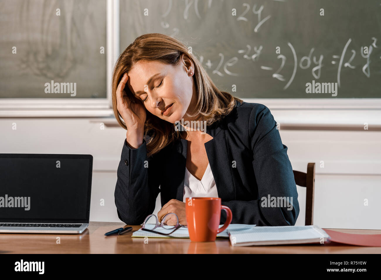 Eyes On Teacher