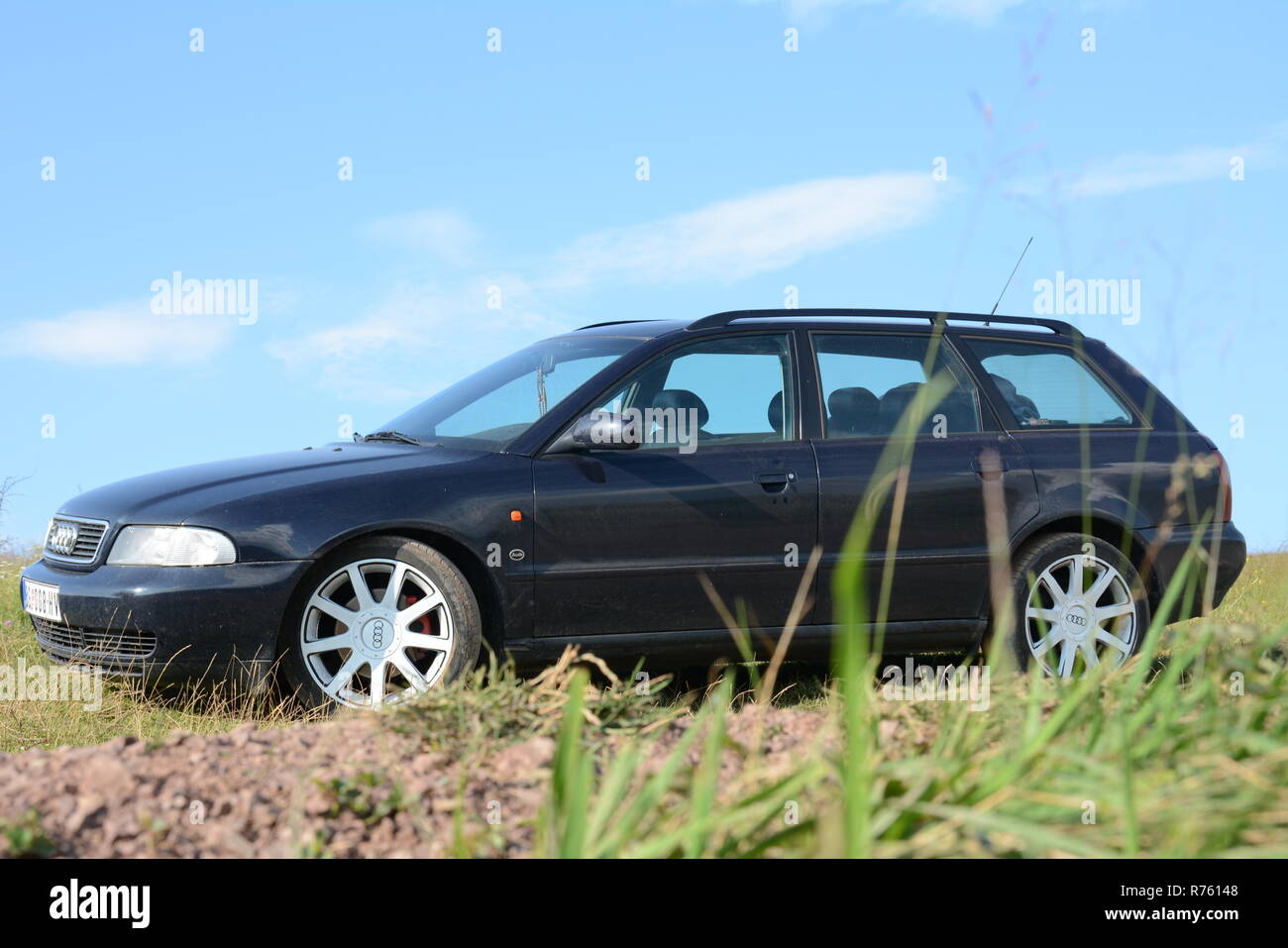 Audi A4 B5 avant Stock Photo - Alamy