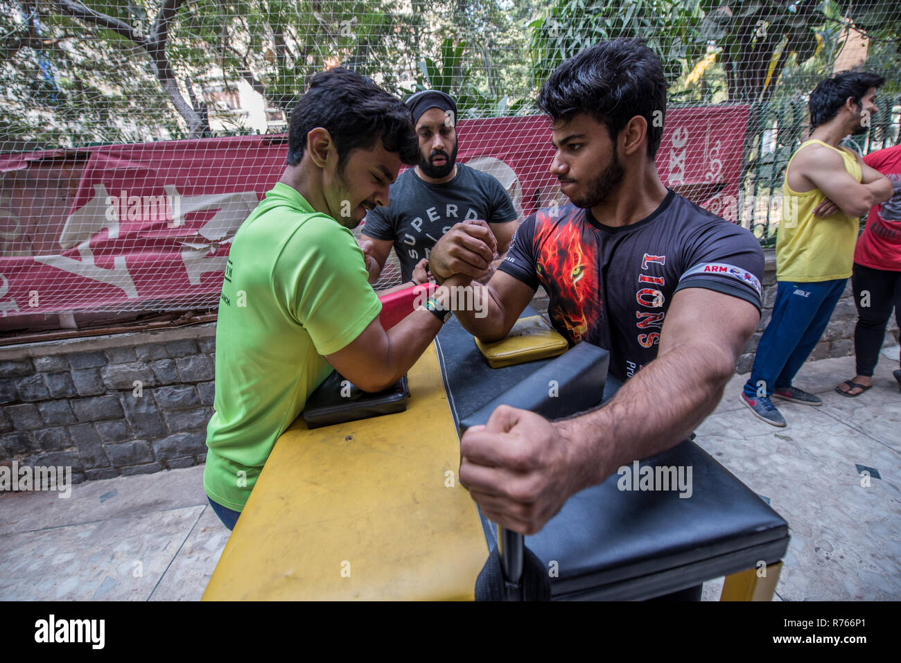 Armfighting hires stock photography and images Alamy