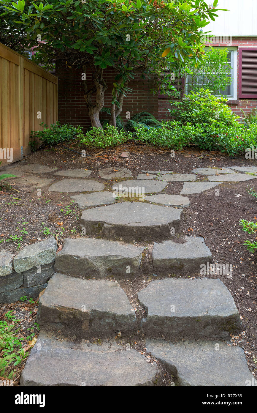 Stepping Stone Steps Path To Backyard Garden Stock Photo Alamy