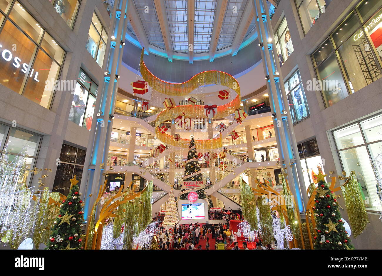 People Visit Pavilion Shopping Mall In Bukit Bintang Kuala Lumpur Malaysia Stock Photo Alamy