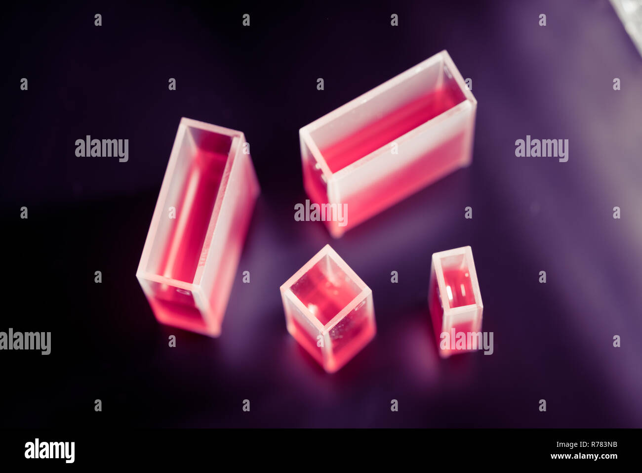 Quartz cuvettes for Chromatography and spectrophotometry in the study