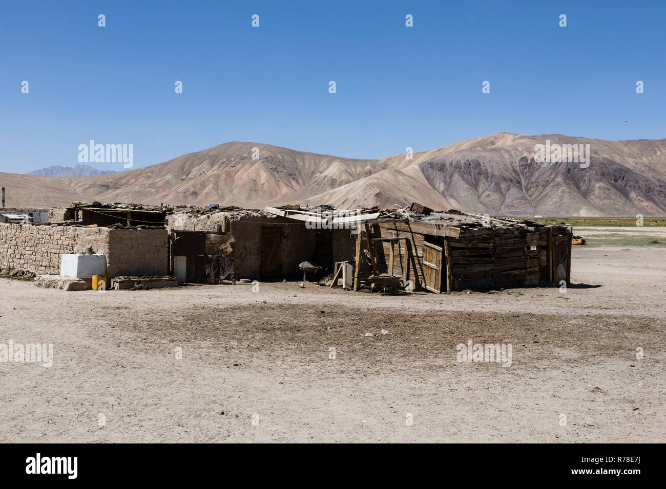 Old traditional house in Bulunkul in Tajikistan Stock Photo Alamy