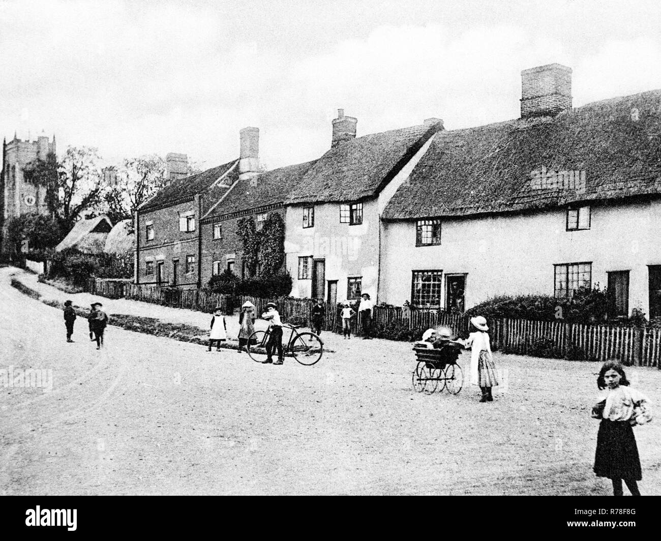 Monks eleigh hi-res stock photography and images - Alamy