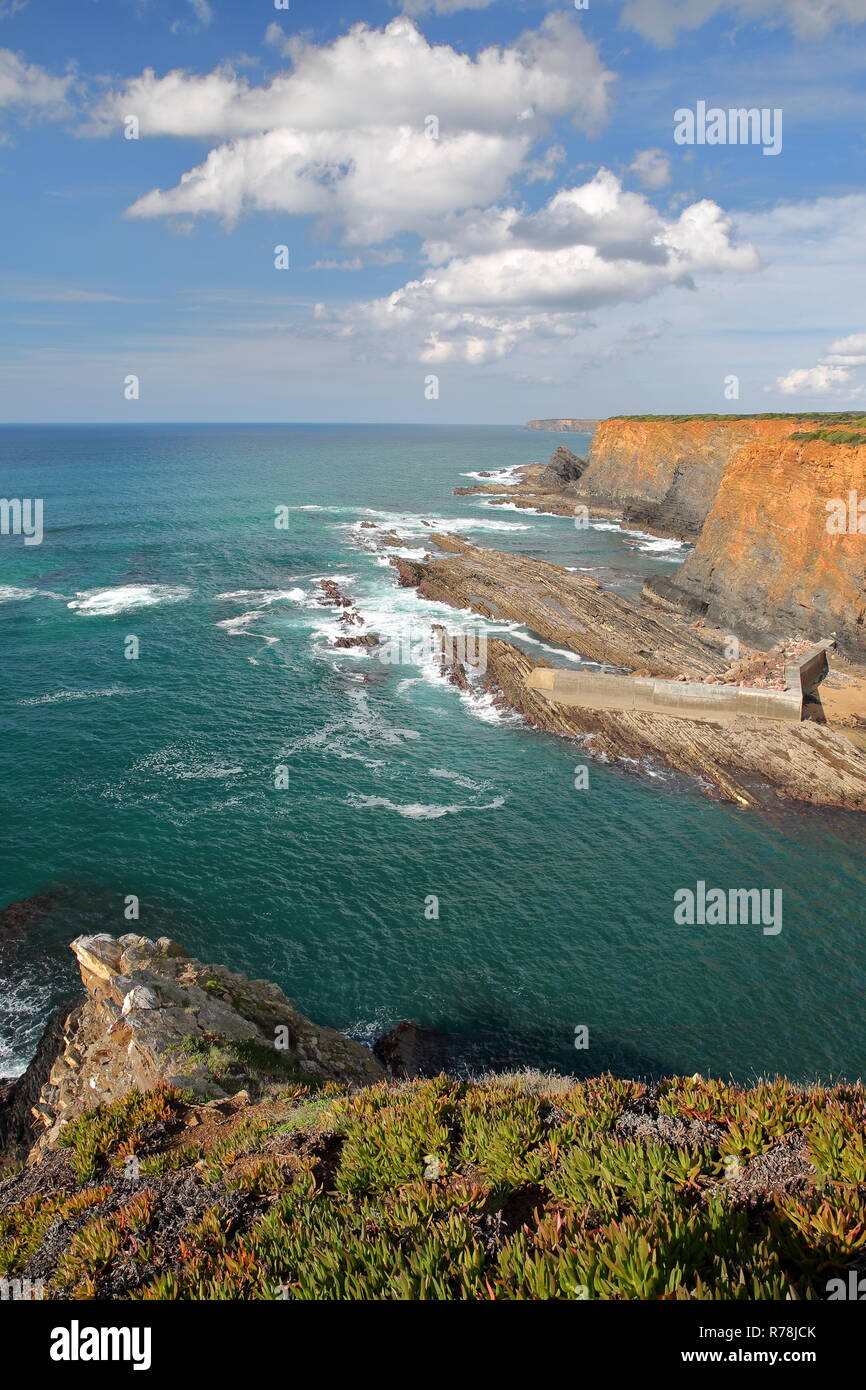 Dramatic and colorful cliffs on Alentejo West Coast in Porto das Barcas,  Zambujeira do Mar, Alentejo, Portugal Stock Photo - Alamy