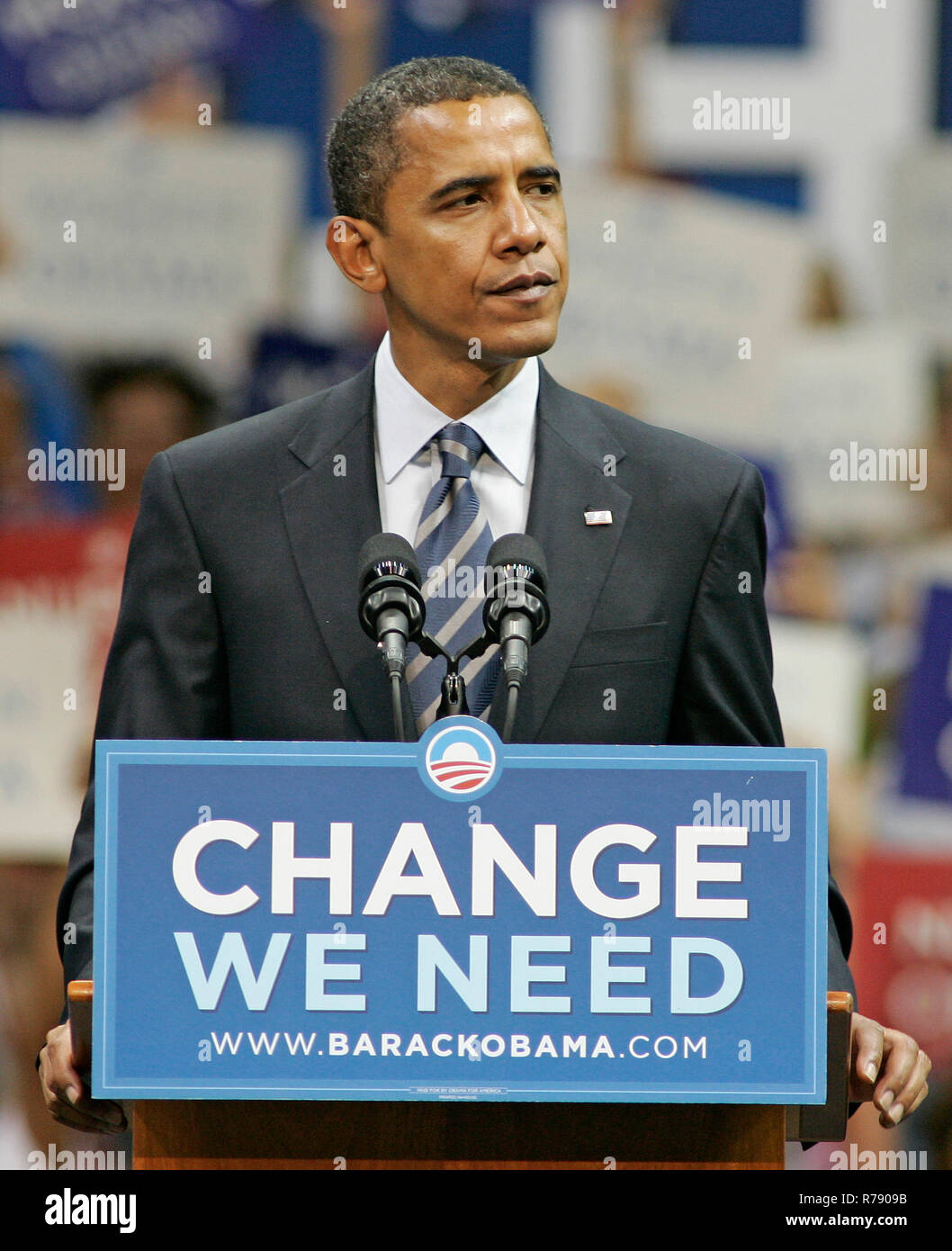 Democratic presidential candidate Senator Barack Obama speaks at a rally at the BankUnited Center in Coral Gables, Florida on September 19, 2008. Stock Photo