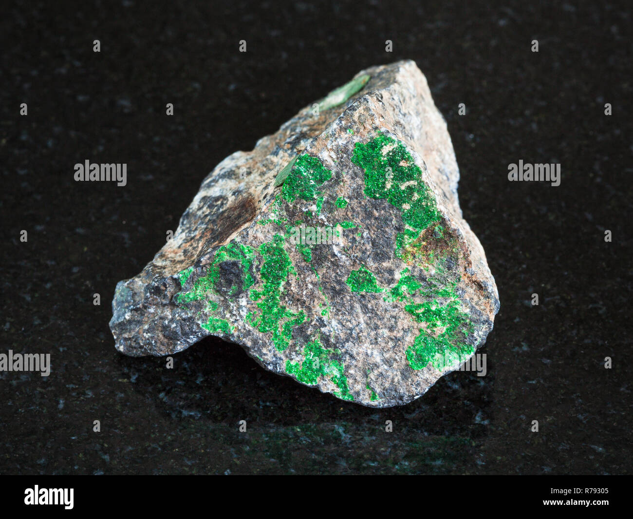 Chrome garnet hi-res stock photography and images - Alamy