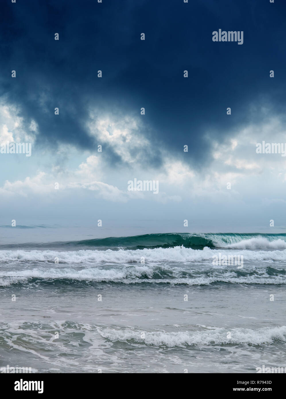 Blue cloudy stormy firmament hi-res stock photography and images - Alamy