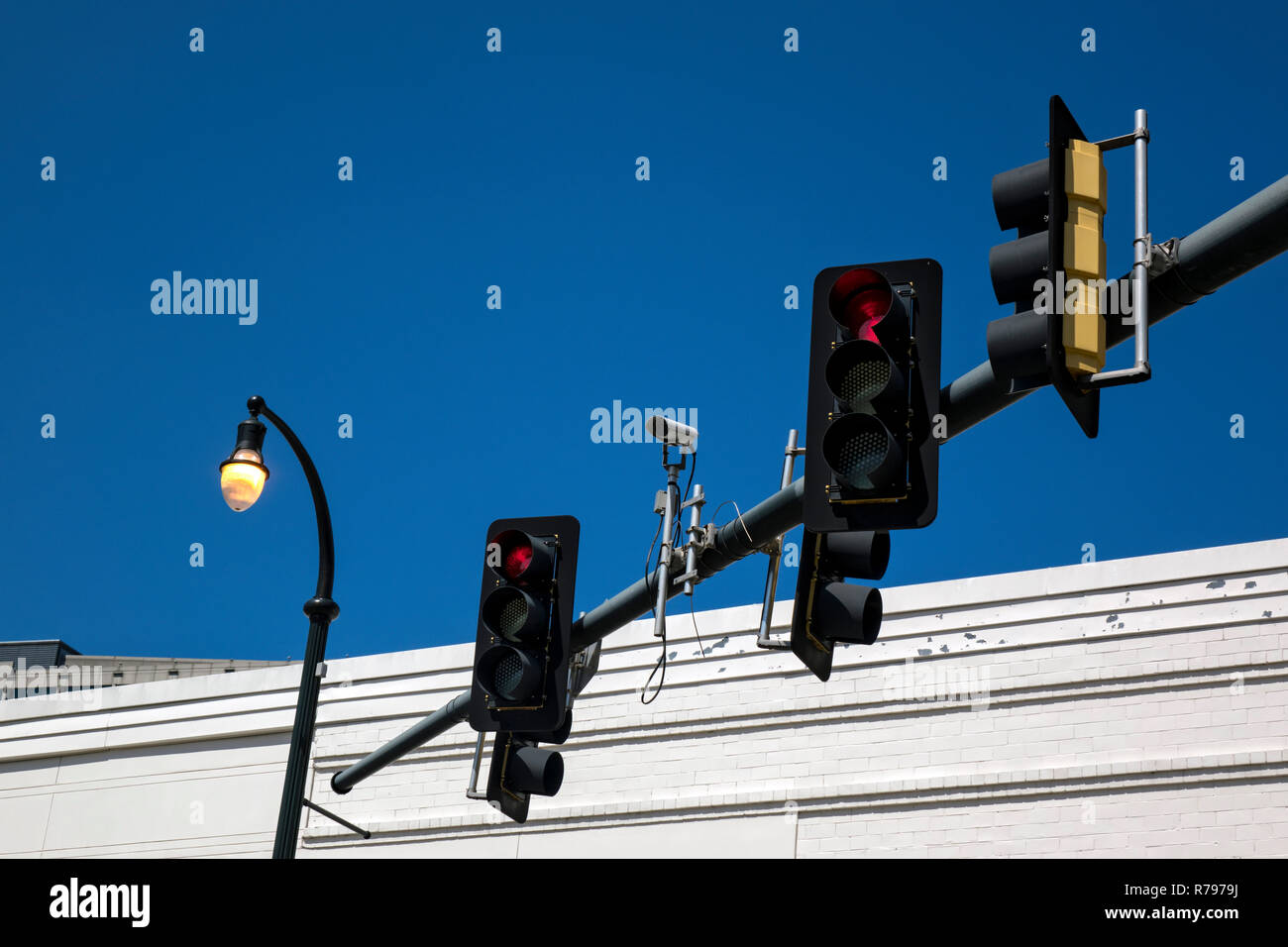 Security camera traffic intersection hi-res stock photography and ...
