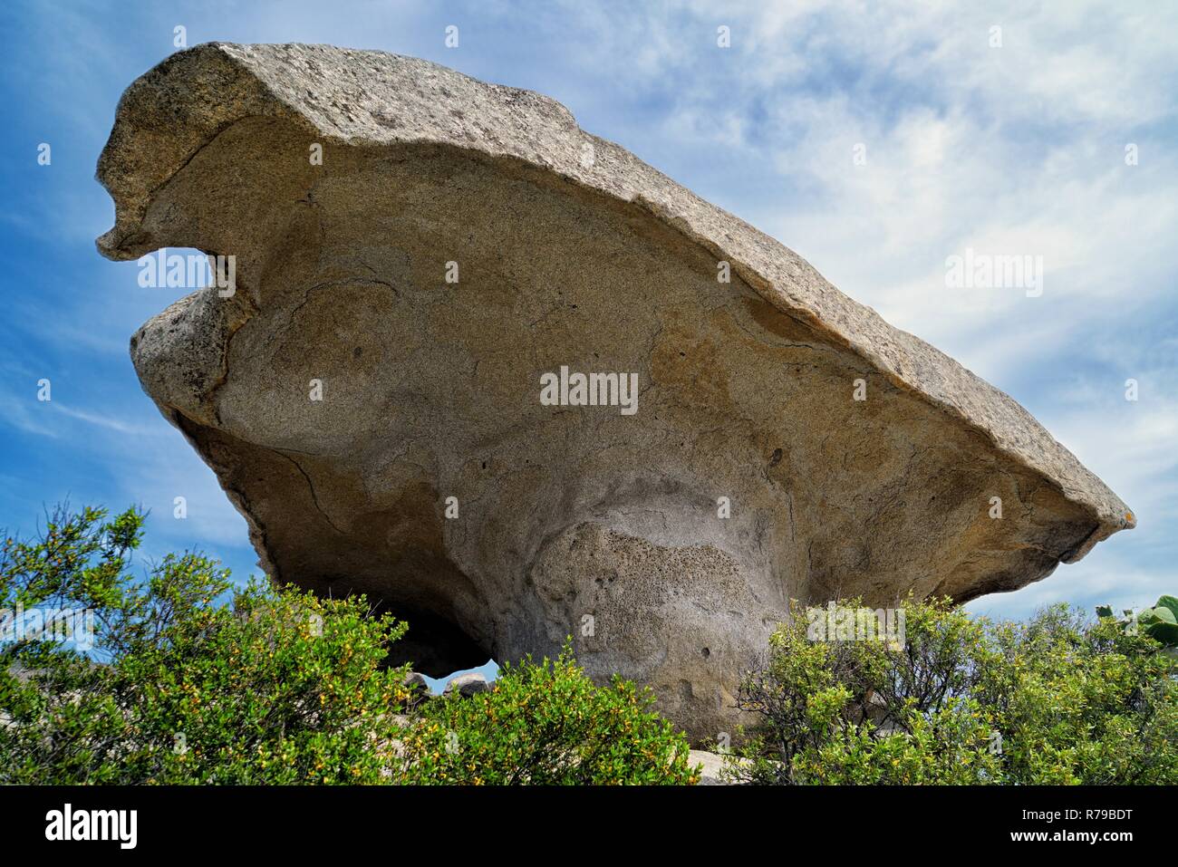 Wind erosion rock mushroom hi-res stock photography and images - Alamy