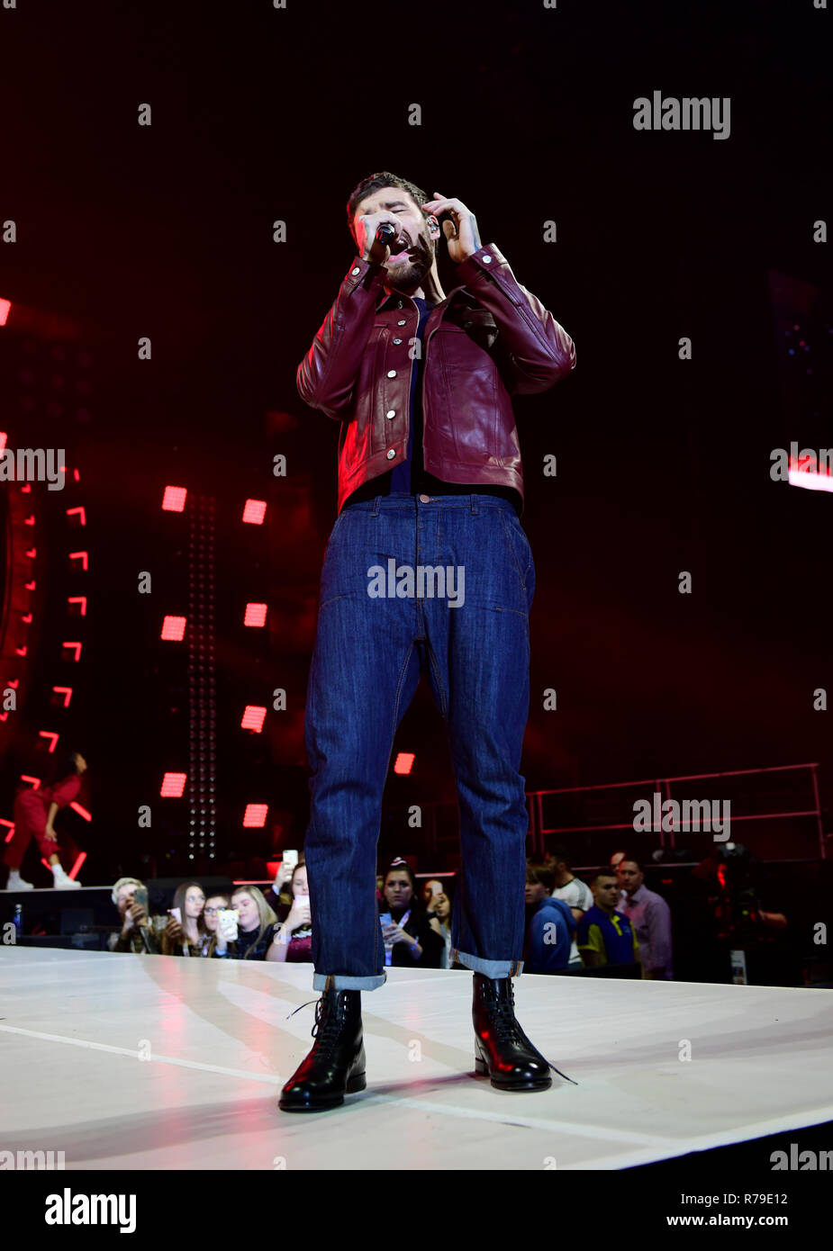 Liam Payne on stage during day one of Capital's Jingle Bell Ball with Coca-Cola at London's O2 Arena. PRESS ASSOCIATION Photo. Night one of the event saw performances from Liam Payne, Rita Ora, Ellie Goulding and David Guetta. Picture date: Saturday December 8, 2018. See PA story SHOWBIZ Jingle Bell. Photo credit should read: Ian West/PA Wire on stage during day one of Capital's Jingle Bell Ball with Coca-Cola at London's O2 Arena. PRESS ASSOCIATION Photo. Night one of the event saw performances from Liam Payne, Rita Ora, Ellie Goulding and David Guetta. Picture date: Saturday December 8, 2018 Stock Photo