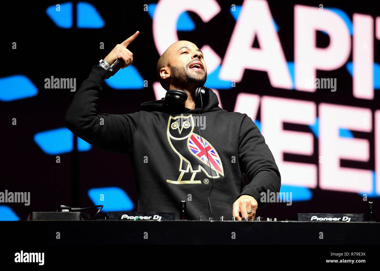 Marvin Humes on stage during day one of Capital's Jingle Bell Ball with Coca-Cola at London's O2 Arena. PRESS ASSOCIATION Photo. Night one of the event saw performances from Liam Payne, Rita Ora, Ellie Goulding and David Guetta. Picture date: Saturday December 8, 2018. See PA story SHOWBIZ Jingle Bell. Photo credit should read: Ian West/PA Wire on stage during day one of Capital's Jingle Bell Ball with Coca-Cola at London's O2 Arena. PRESS ASSOCIATION Photo. Night one of the event saw performances from Liam Payne, Rita Ora, Ellie Goulding and David Guetta. Picture date: Saturday December 8, 20 Stock Photo