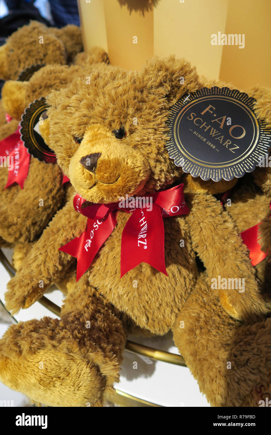 FAO Schwarz is a famous American Toy Store, NYC Stock Photo Alamy
