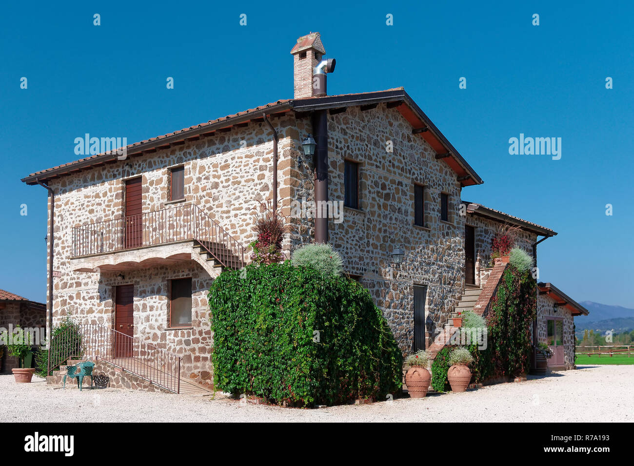 old house with wall of stones Stock Photo - Alamy