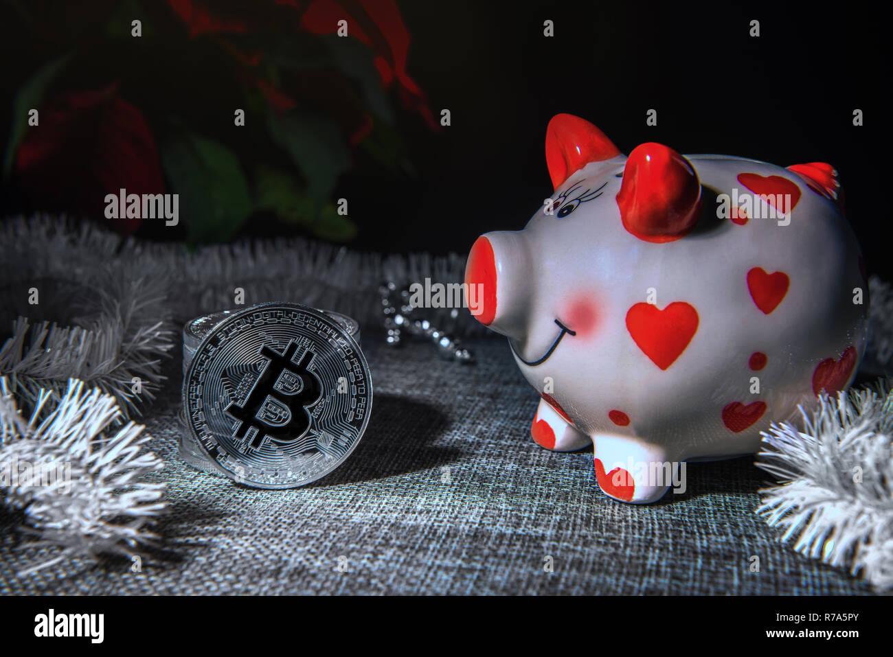 Pig money hi-res stock photography and images - Alamy