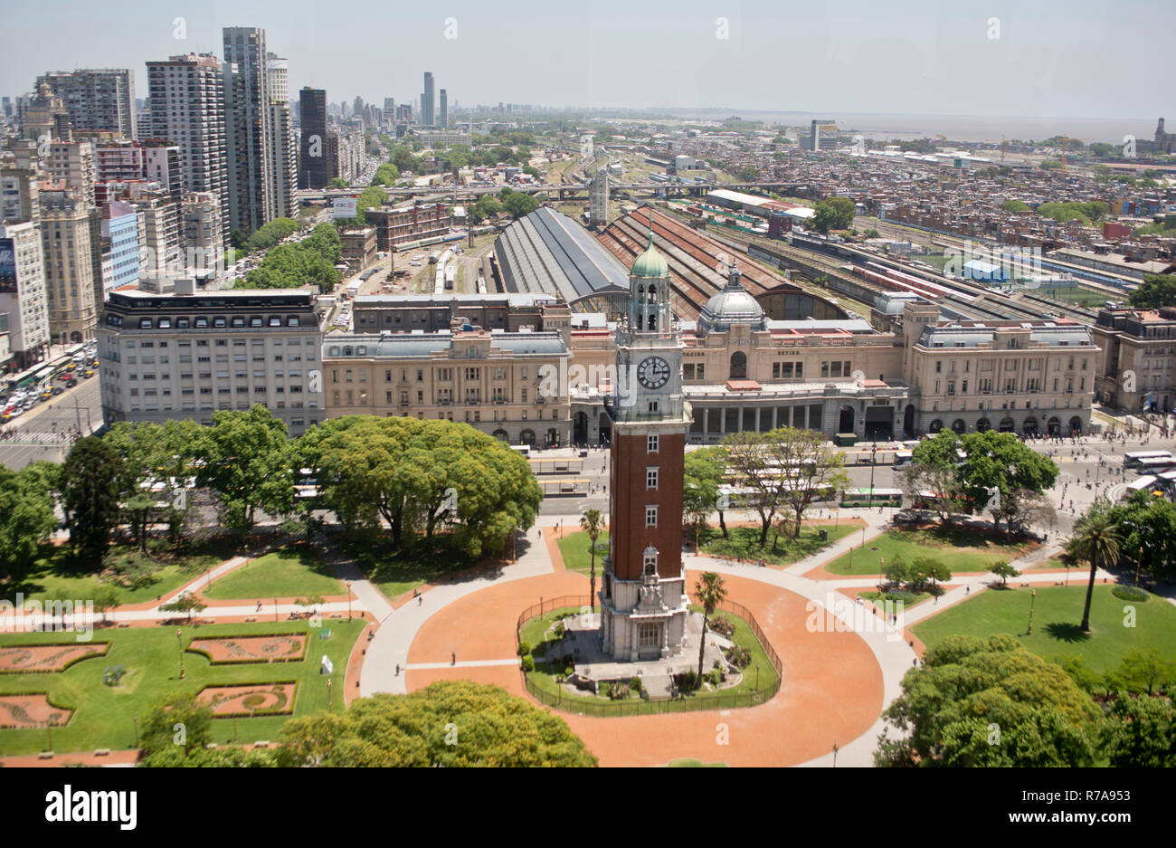 Torre Monumental (Torre de los Ingleses - English tower) and Retiro railway  station, Buenos Aires, Argentina Stock Photo - Alamy