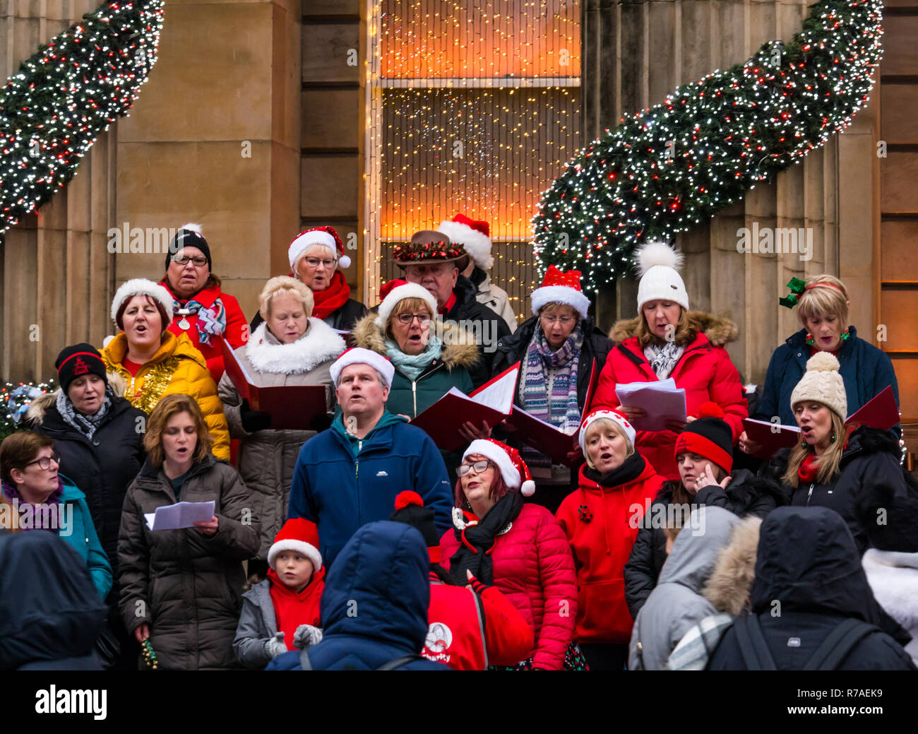 Carol Singers Christmas High Resolution Stock Photography And Images Alamy