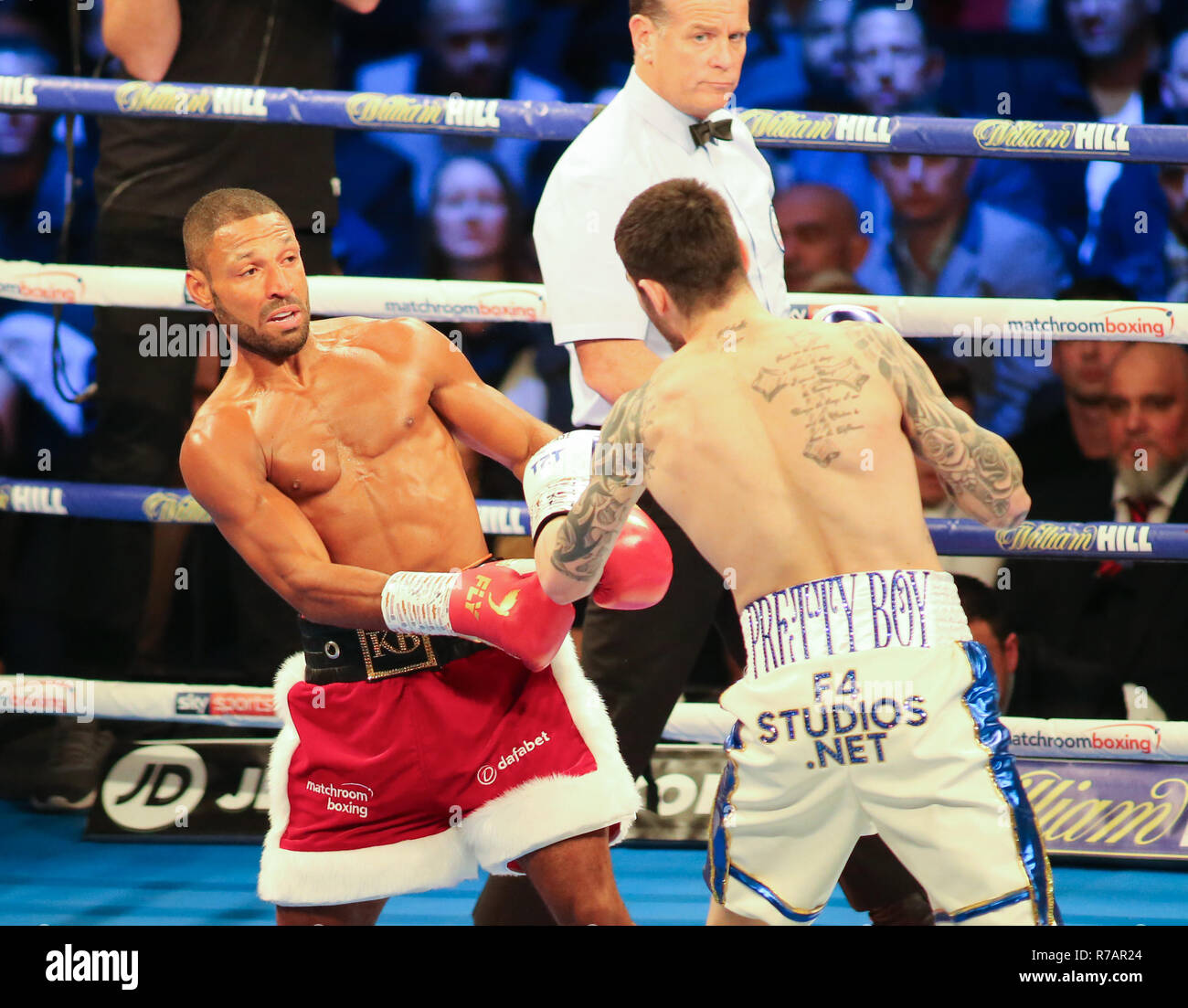 Sheffield, UK. 8th Dec 2018.   Kell Brook (Red Shorts) v Michael Zerafa (White/Blue Shorts) during the Final Eliminator contest for the WBA World Super-welterweight Title.  Credit: Touchlinepics/Alamy Live News Stock Photo