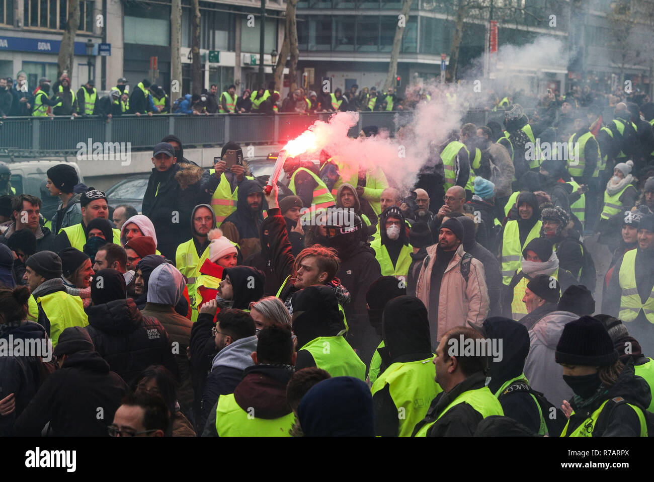 Brussels, Belgium. 8th Dec, 2018. 'Yellow Vests' protesters gather in Brussels, capital of Belgium, Dec. 8, 2018. Credit: Zheng Huansong/Xinhua/Alamy Live News Stock Photo