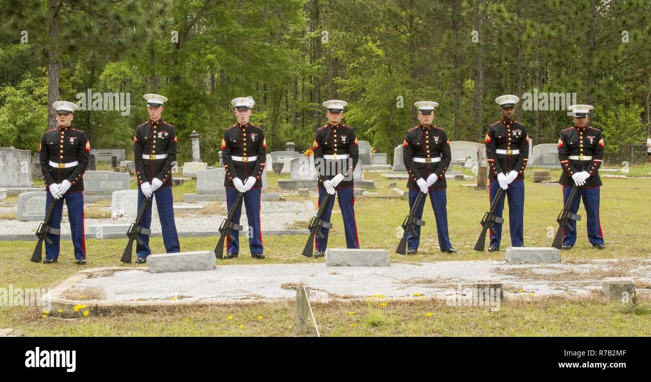 Cowarts baptist church cemetery hires stock photography and images Alamy
