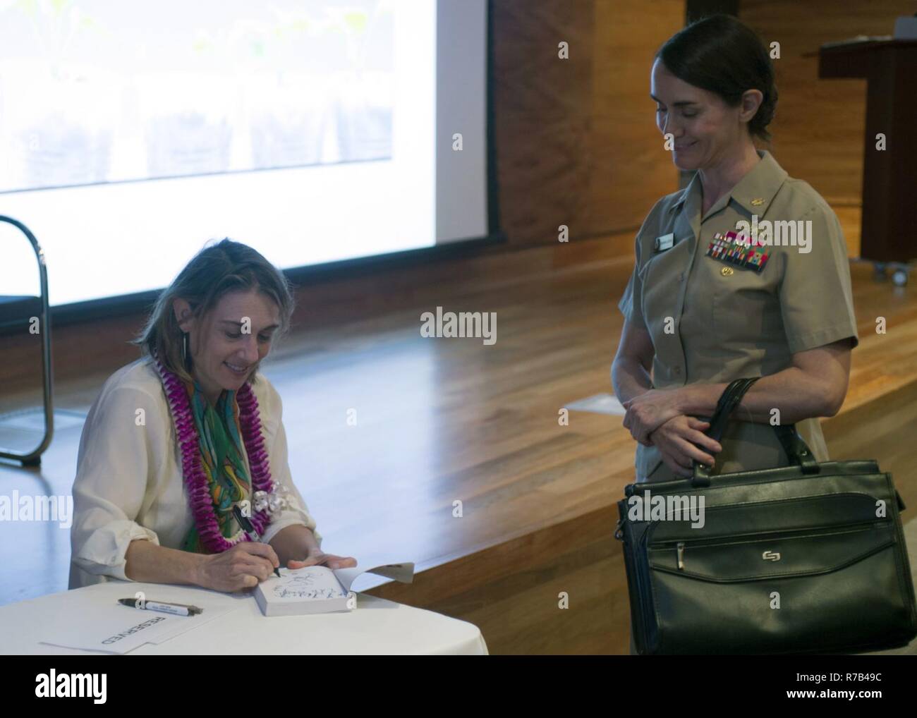 Lab girl hope jahren hires stock photography and images Alamy