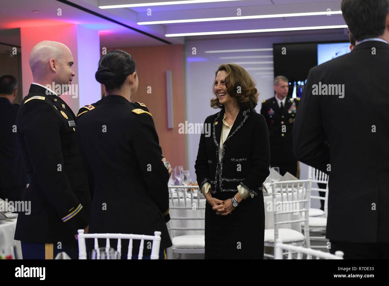 First Lady of Virginia Pamela Northam talks with District of Columbia National Guard members at the National Governors Association breakfast, Dec. 5, 2018. Following the breakfast, the DCNG members escourted the state leadership and their spouses to the state funeral of 41st U.S. President George H.W. Bush at the Washington National Cathedral Dec. 5, 2018. Stock Photo