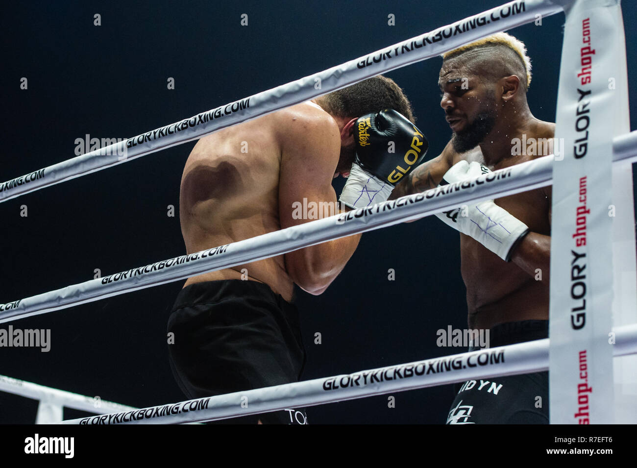 Rotterdam, Netherlands 08 december 2018 Kickboxing Glory 62 L-R Artur Gorlov, Luis Tavares Stock Photo