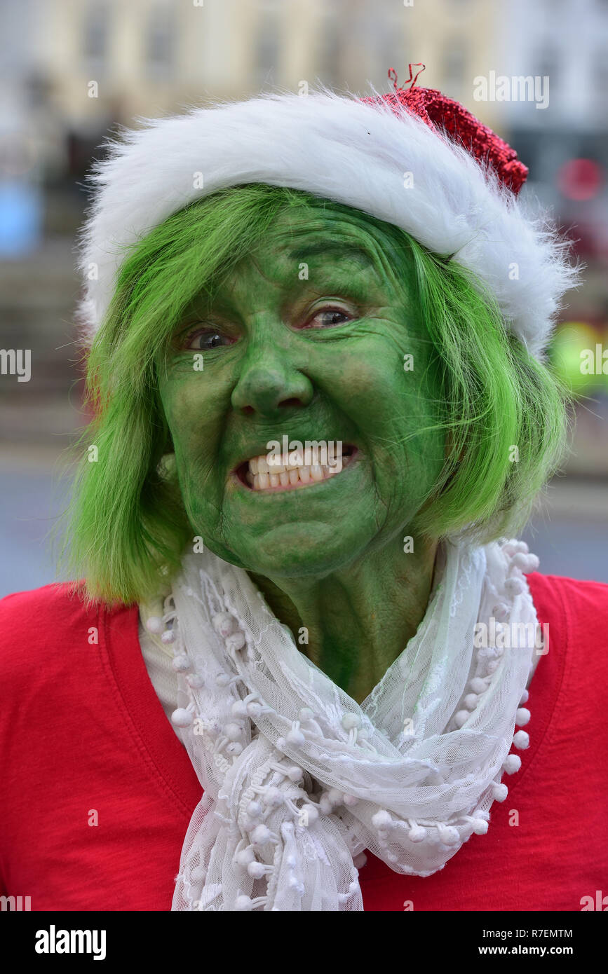 Naughty elves hires stock photography and images Alamy