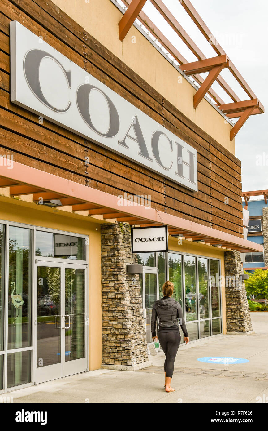 Coach outlet store hi-res stock photography and images - Alamy Coach outlet store hi-res stock photography and images - Alamy
