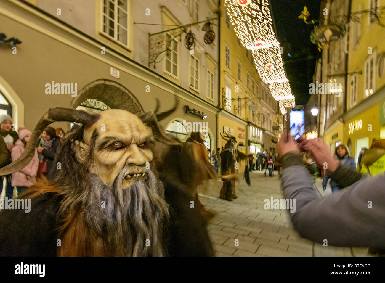Salzburg Krampuslauf (KrampusLauf, Perchtenlauf, Krampus run, mask