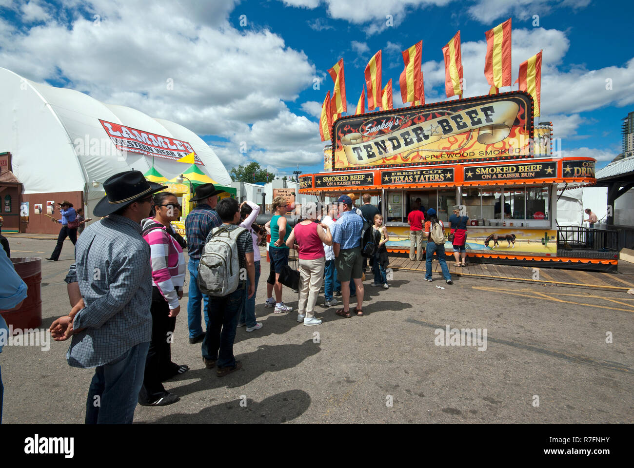 Stampede Ride Queue Waiting for visitors drinks hi-res stock photography and images - Alamy