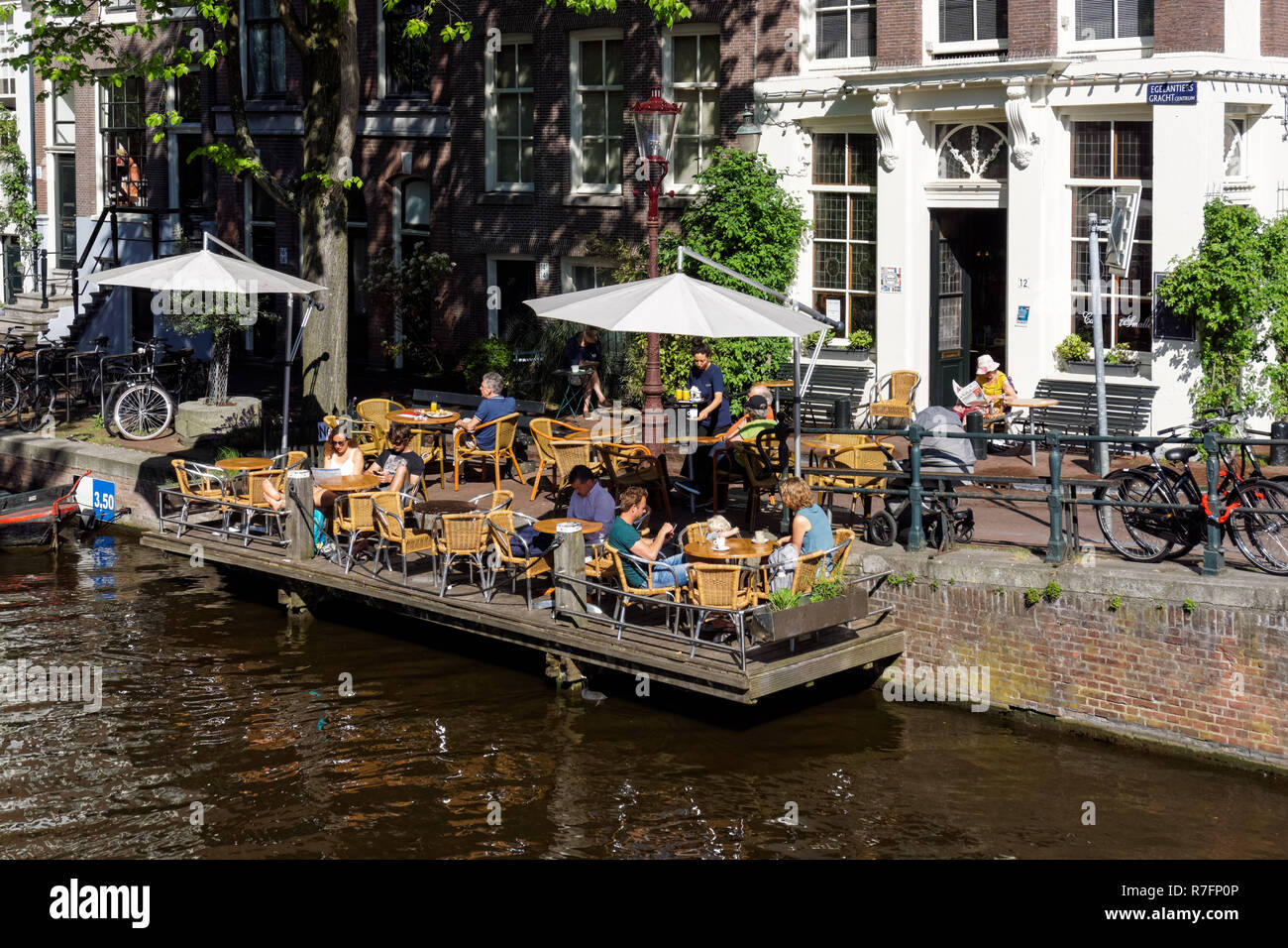Restaurant on the Egelantiersgracht canal in Amsterdam, Netherlands Stock Photo