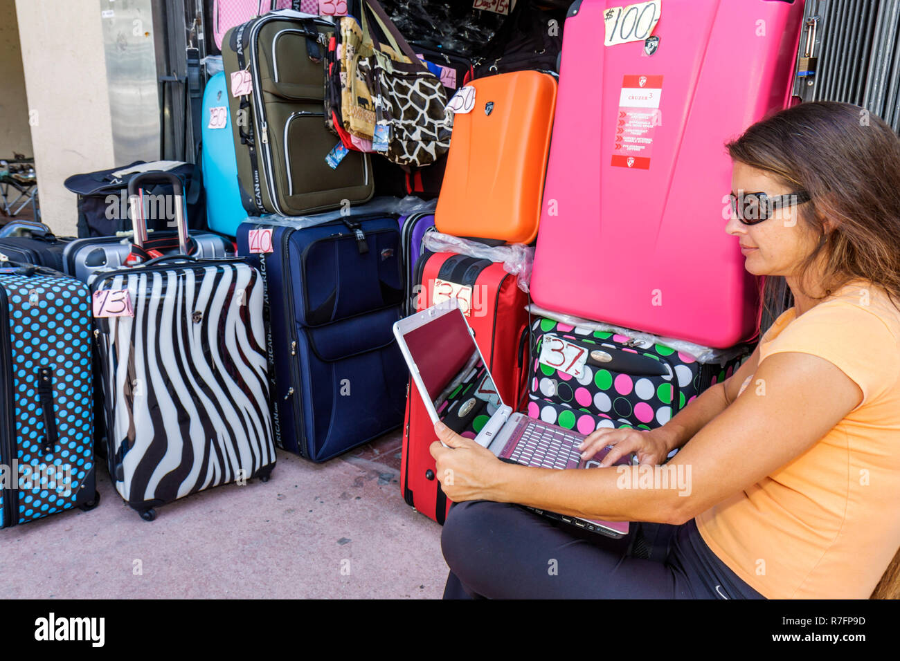 Miami Beach Florida,Lincoln Road Mall,store,stores,businesses,district