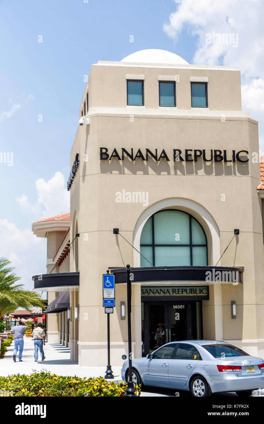 Banana republic store usa hi-res stock photography and images - Alamy