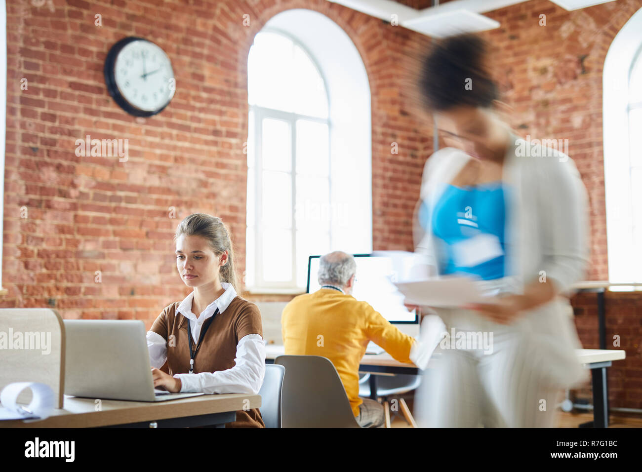 Life in open space office Stock Photo - Alamy